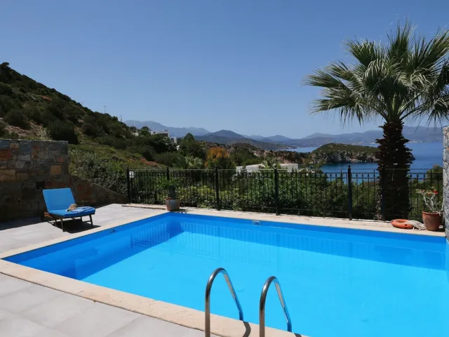 Hotellbilder av One Bedroom Villa With Private Seawater Pool! Just 150 Meters From the sea - nummer 1 av 18