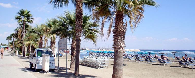 Strandpromenaden i Larnaca
