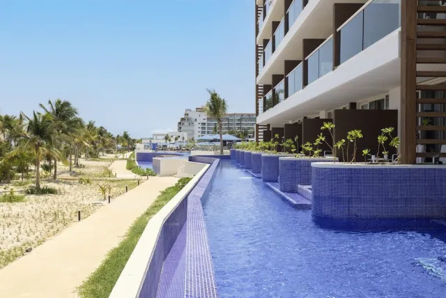 Hotellbilder av Royalton Splash Riviera Cancun, An Autograph Collection All-Inclusive Resort - nummer 1 av 30