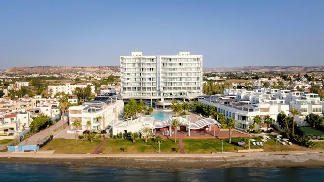 Hotellbilder av Radisson Beach Resort Larnaca - nummer 1 av 35