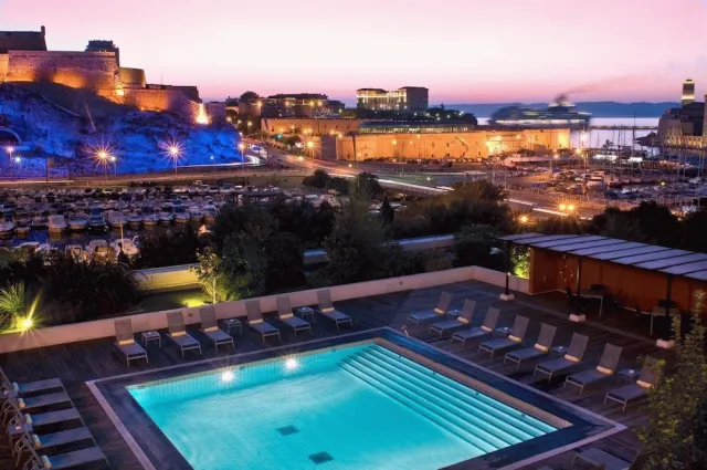 Hotellbilder av Radisson Blu Marseille Vieux Port - nummer 1 av 10