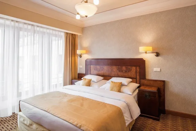 Hotellbilder av Hotel Majestic Plaza - nummer 1 av 10