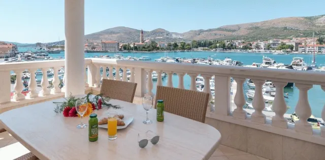 Hotellbilder av Palace Trogir - nummer 1 av 10