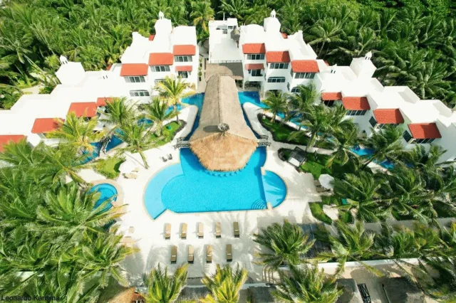 Hotellbilder av Hidden Beach Resort Au Naturel - Adults Only - - nummer 1 av 11