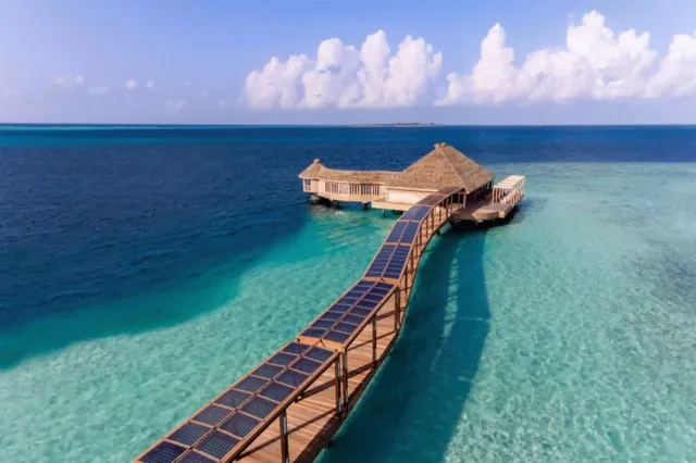 Hotellbilder av HURAWALHI ISLAND RESORT MALDIVES - nummer 1 av 18