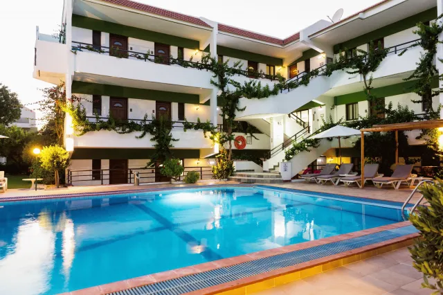 Hotellbilder av Terinikos Hotel Aparts and Pool Garden - nummer 1 av 104