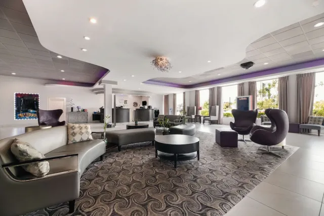 Hotellbilder av Clarion Inn & Suites Across From Universal Orlando Resort - nummer 1 av 59