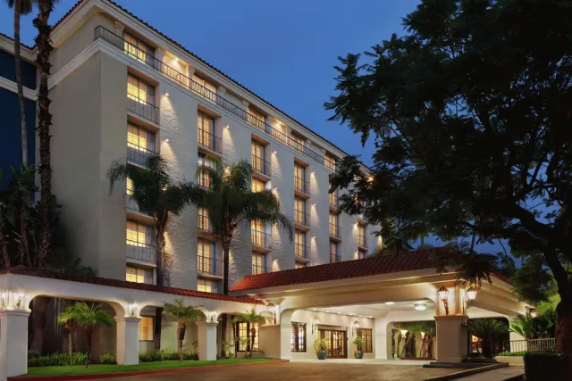 Hotellbilder av Embassy Suites by Hilton Arcadia Pasadena Area - nummer 1 av 38