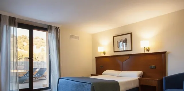 Hotellbilder av Hotel Porcel Alixares - nummer 1 av 96