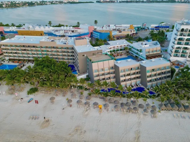Hotellbilder av Flamingo Cancun - - nummer 1 av 78