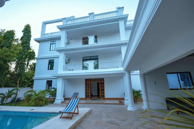 Hotellbilder av Diani Luxe Villa - nummer 1 av 37