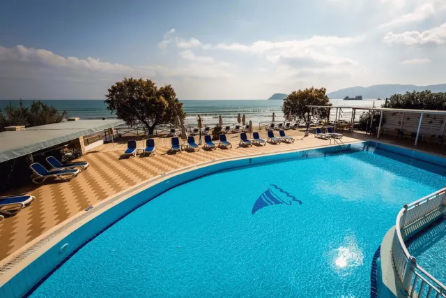 Hotellbilder av Mediterranean Beach Resort - nummer 1 av 87
