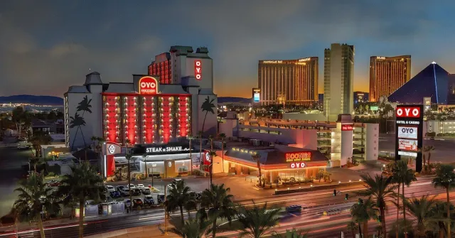 Hotellbilder av OYO Hotel and Casino Las Vegas - nummer 1 av 49