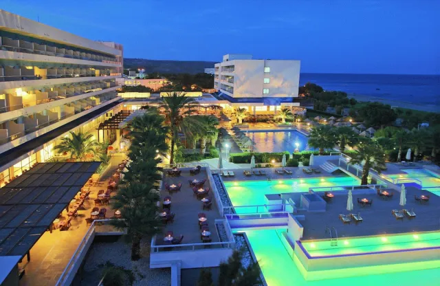 Hotellbilder av Blue Sea Beach Resort - - nummer 1 av 30