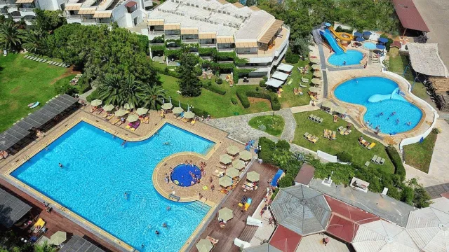Hotellbilder av Apollonia Resort & Spa - nummer 1 av 100