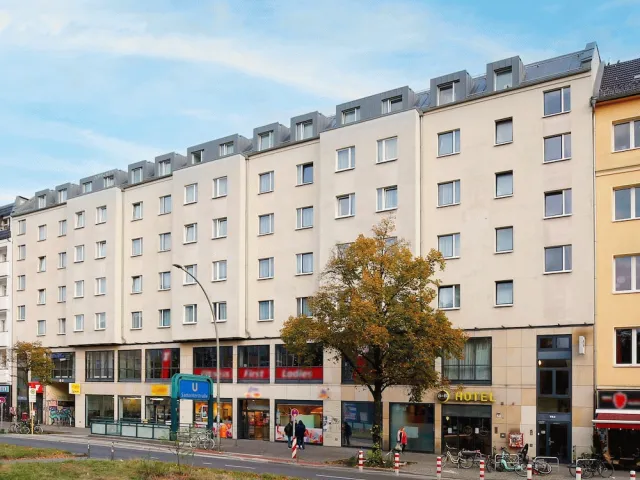 Hotellbilder av B&B Hotel Berlin City-Ost (ex. Best Western Hotel City Ost) - nummer 1 av 10
