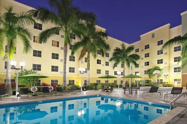 Hotellbilder av Homewood Suites by Hilton Miami Airport West - nummer 1 av 35