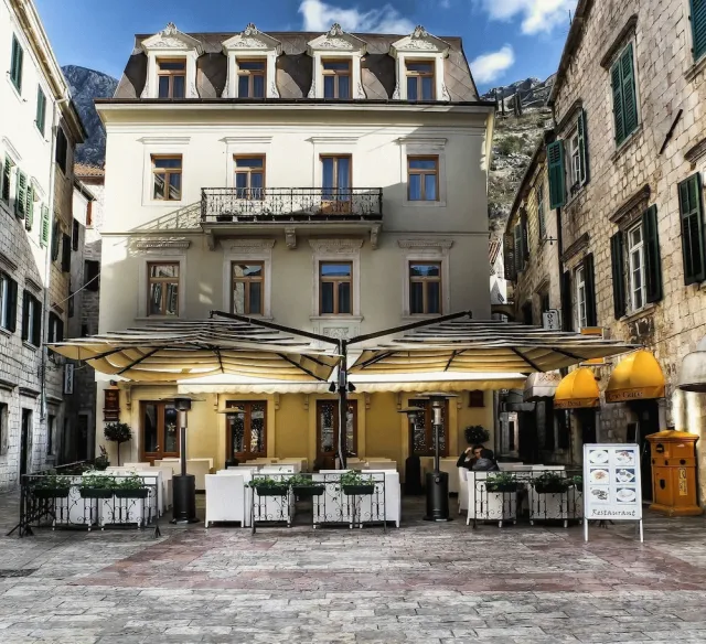 Hotellbilder av Hotel Vardar Kotor - nummer 1 av 10