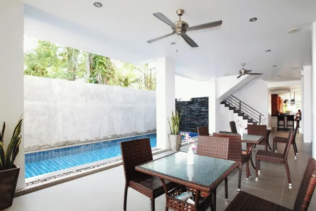 Hotellbilder av One World One Home Naiharn Hotel - nummer 1 av 62