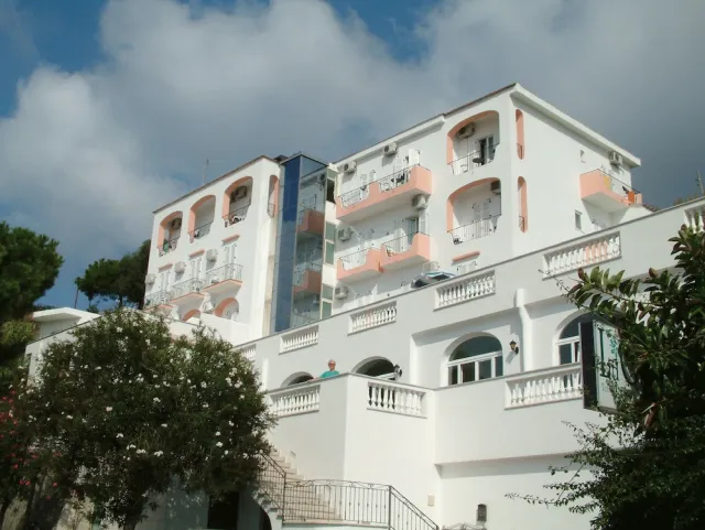 Hotellbilder av Hotel La Ginestra - nummer 1 av 35