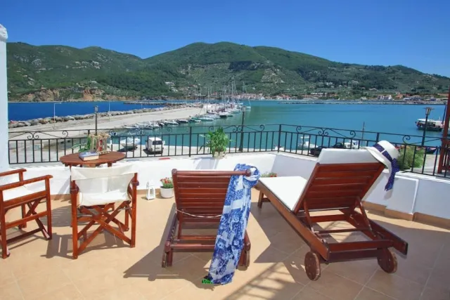 Hotellbilder av Villa Yiannoula With Amazing sea View at Skopelos Old Port !!! - nummer 1 av 35