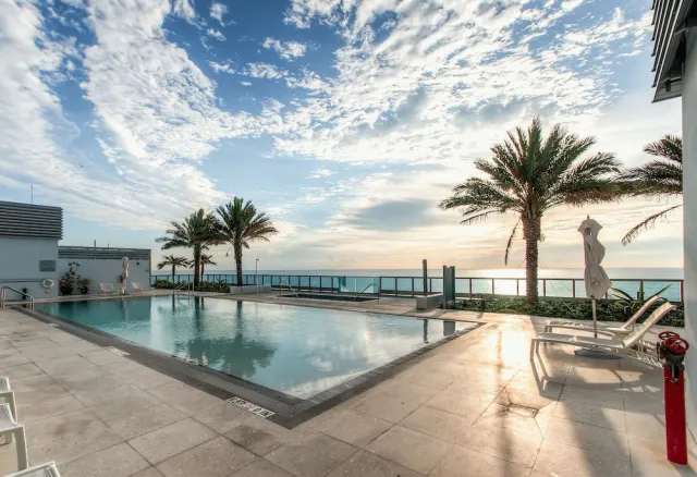 Hotellbilder av Churchill Suites Monte Carlo Miami Beach - nummer 1 av 100
