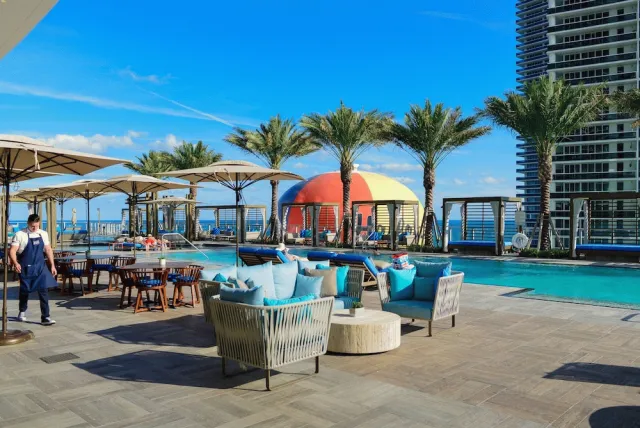 Hotellbilder av Stunning Beachfront Condo with Ocean View - nummer 1 av 46