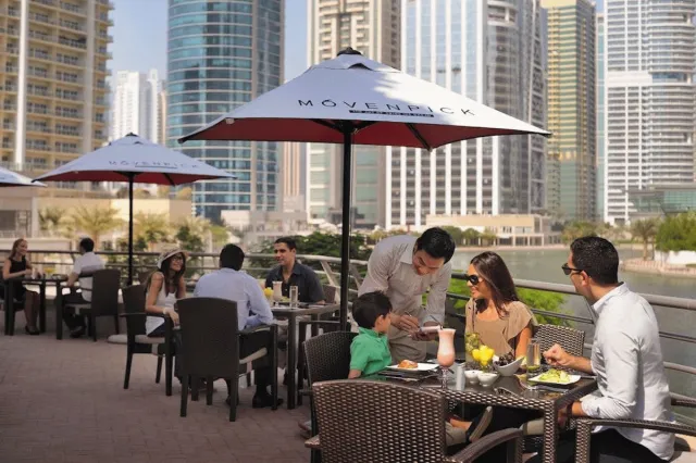 Hotellbilder av Moevenpick Hotel Jumeirah Lakes Towers - nummer 1 av 10