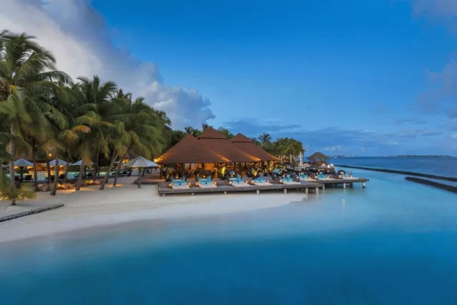 Hotellbilder av Kurumba Maldives Resort - nummer 1 av 5