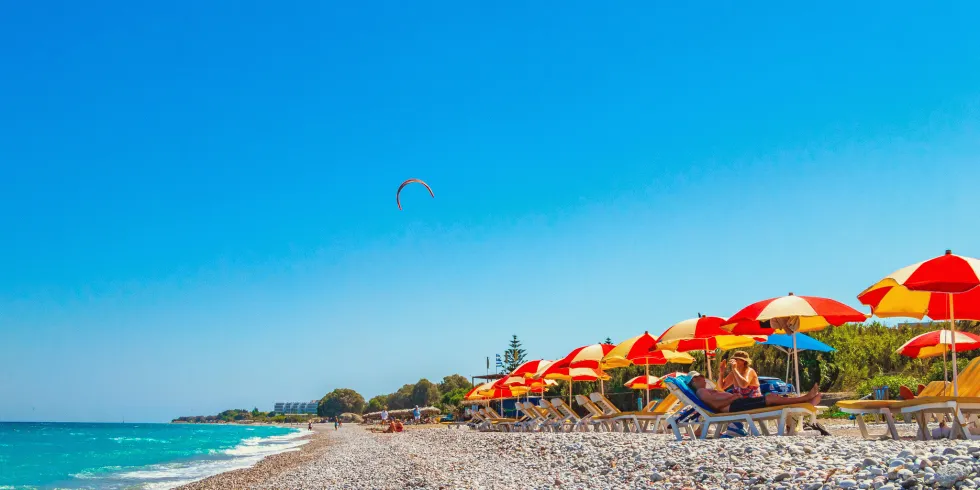 Sol, bad og windsurfing er populære aktiviteter i Ialyssos 