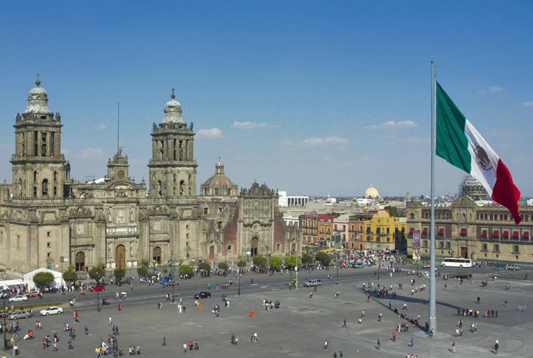  Plaza de la Constitución i Mexico City er en av verdens største square (torg)  